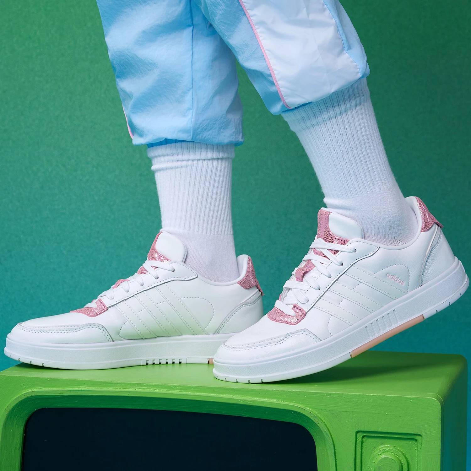 

Аутентичные сезонные новые поступления нео унисекс повседневная спортивная обувь Adidas FY8661