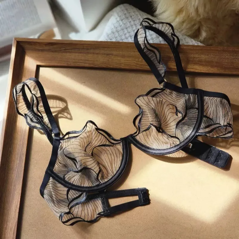 

Французское ультратонкое нижнее белье для женщин с большой грудью, сексуальное прозрачное кружево, утягивающее, чистый блеск, комплект с бюстгальтером из соблазнителя