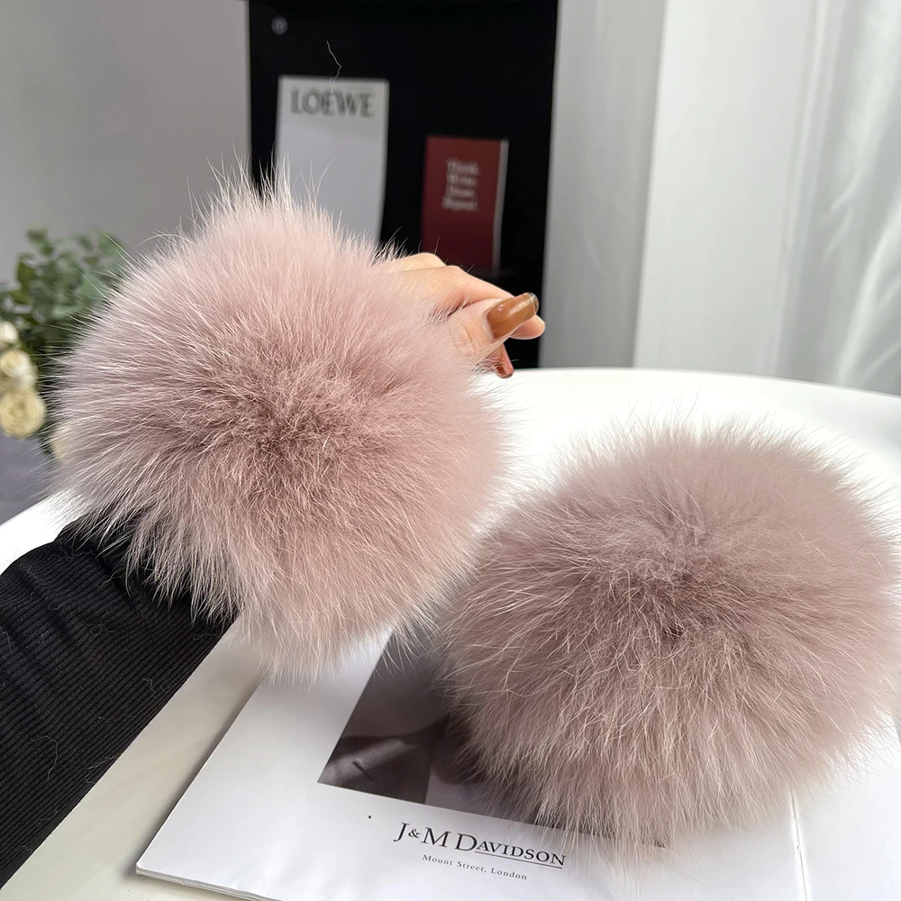 Women's Real Fox Fur Cuff Arm Warmer Lady Bracelet High-Quality Wristband Glove Fashionable Fox Fur Cuffs for Stylish Warmth