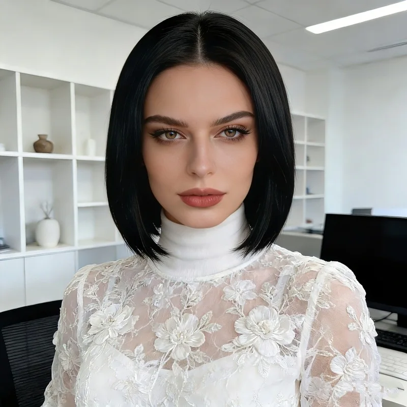 Black Short Straight Hair Middle Parted Bobo Head Women'S Wig Personalized Fashion Party Simulation Head-Wearing Synthetic Wig
