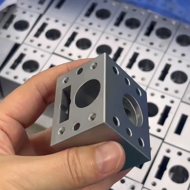 Custom High Quality Stainless Steel Valve Manifolds CNC Milling Aluminum Block Parts