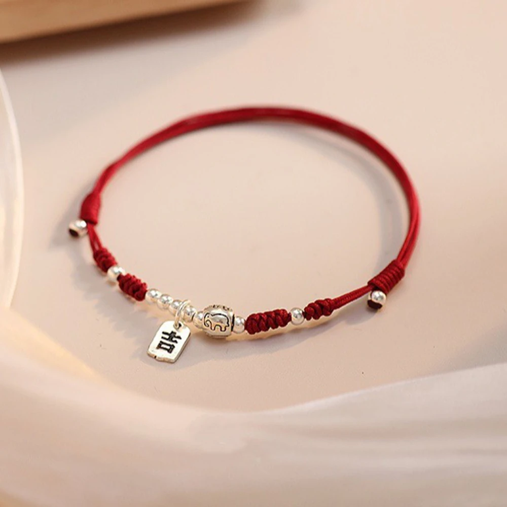 Pulsera de Hilo Rojo Ajustable con Colgante de Letra China para Mujer, Unisex, Hecha a Mano, con Cuentas Pequeñas, para Amigas