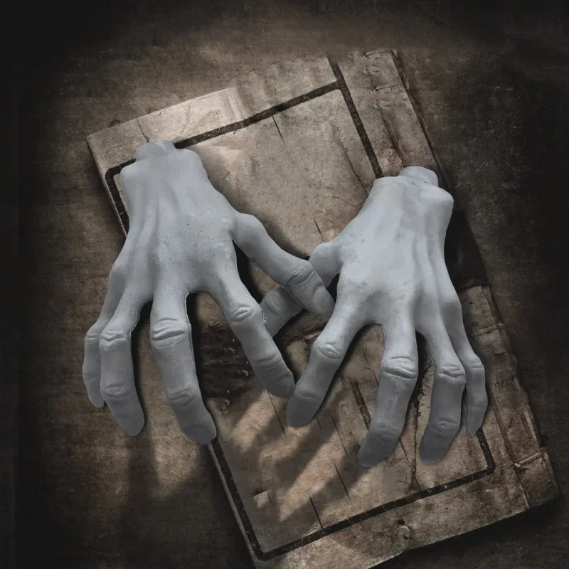 Top qualityRealistic Life Size Skeleton Hands Halloween Decoration Fake Human Bone Prop for Zombie Party Scary Terror Atmosphere