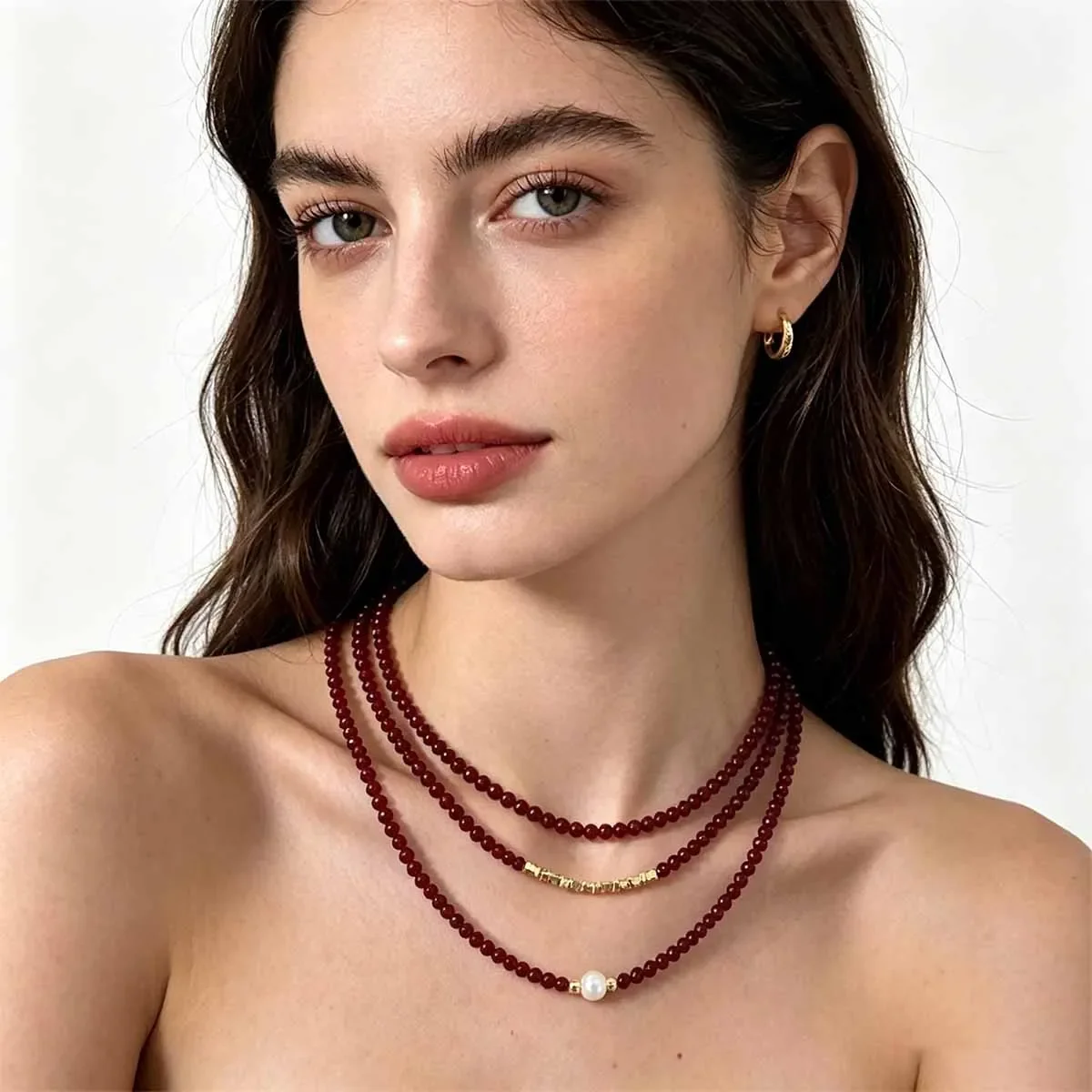 Elegant women's red gemstone necklace, single/multi-layer fashionable collarbone chain, suitable for daily wear and parties
