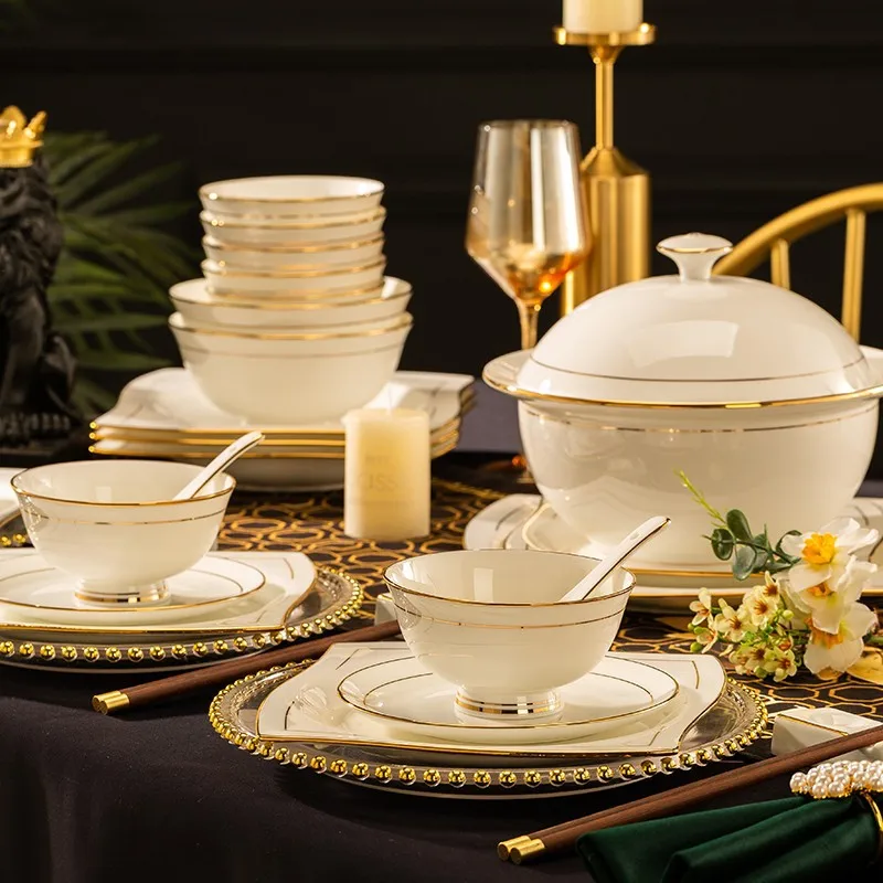 52 Piece Luxury Ceramic Bone China Tableware Set, High-end Hotel Tableware in Phnom Penh