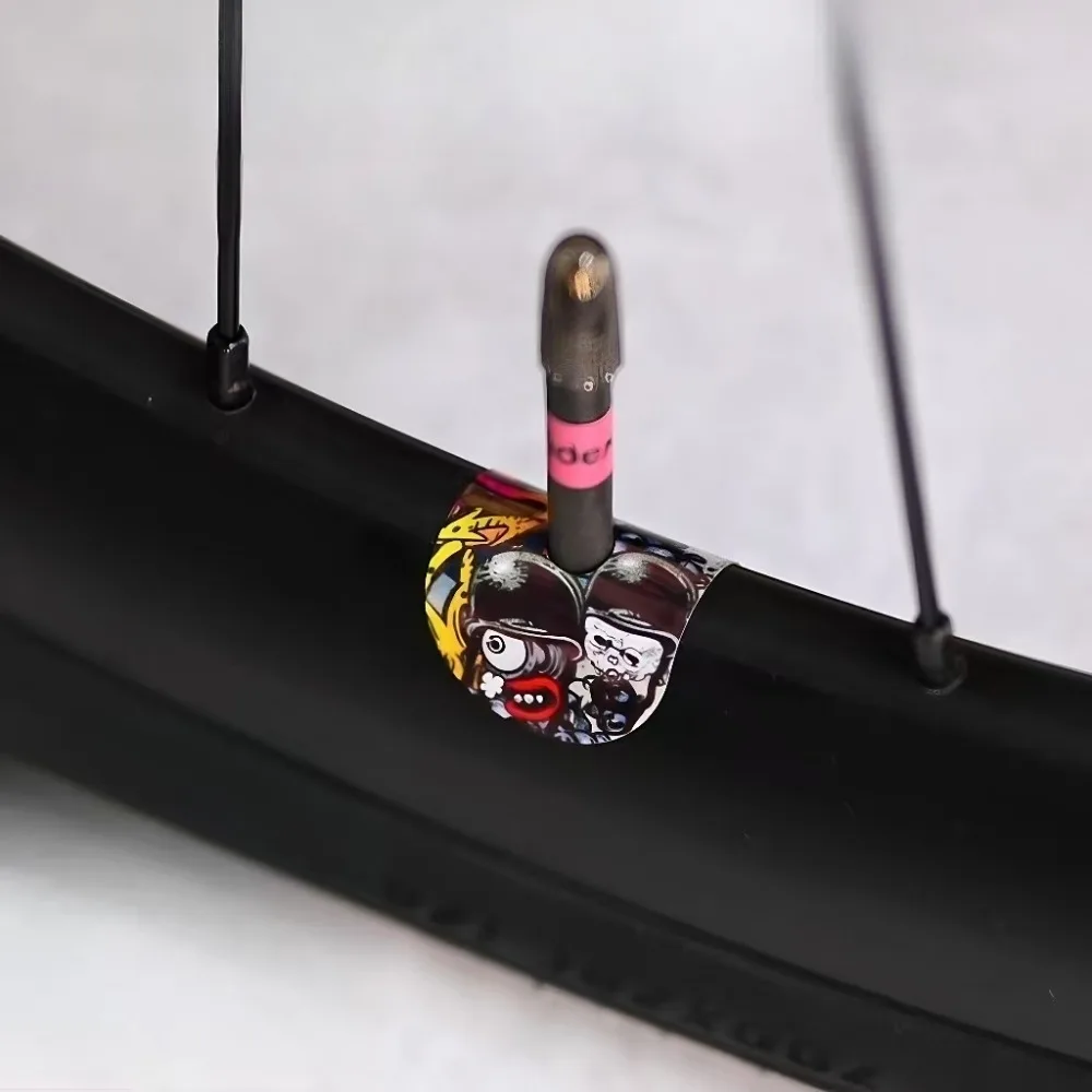 สติกเกอร์ติดวาล์วจักรยานลายกราฟฟิตี - ชุด 3 ชิ้น, สติกเกอร์ติดวาล์วแบบ Presta สำหรับจักรยานเสือภูเขาและจักรยานถนน