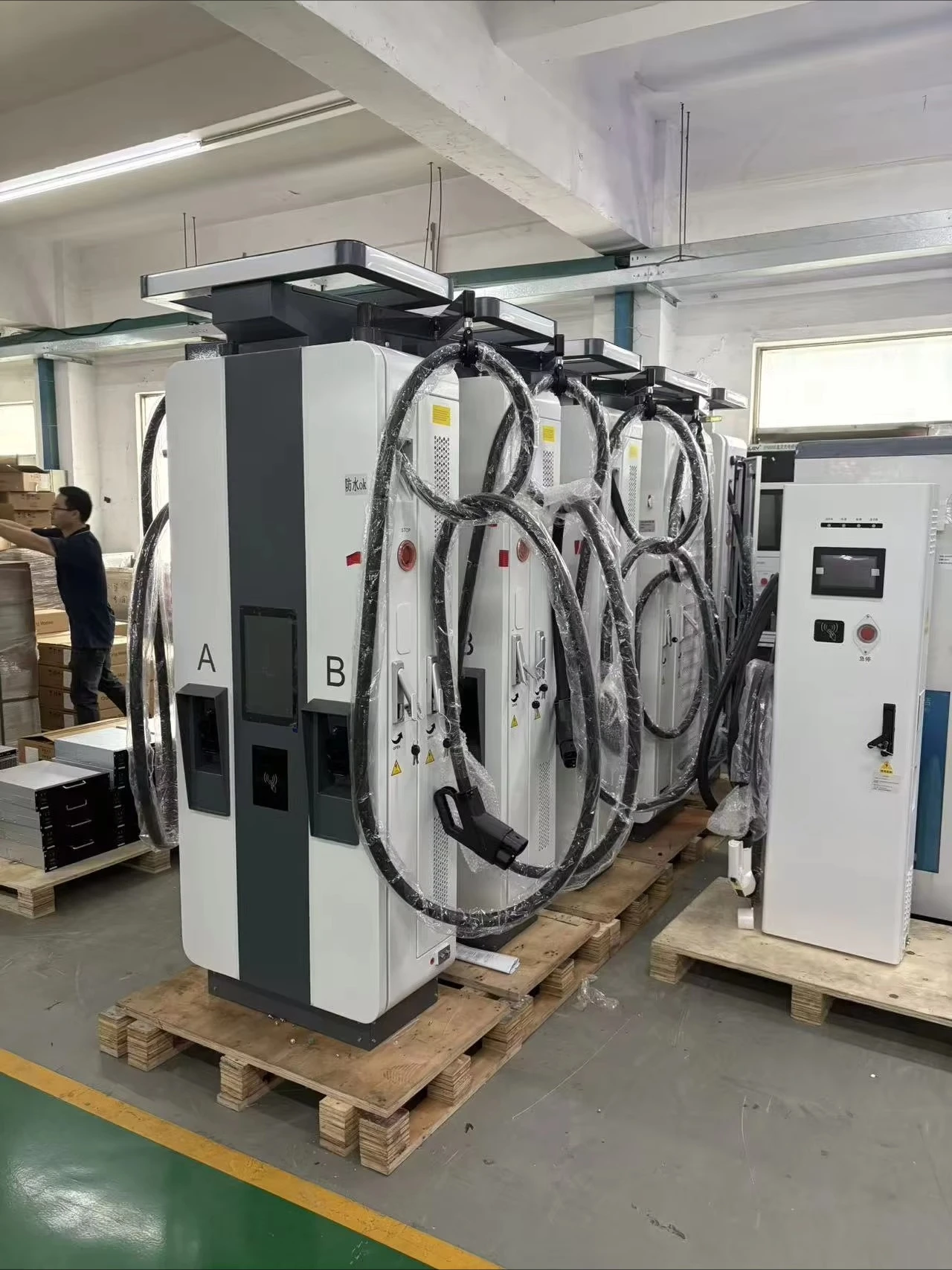 TUV UL DC Fast Charger Station DC EV Charger Electric Vehicle Charging Station DC Charging Pile 60kw 80kw 120kw 160kw 240kw