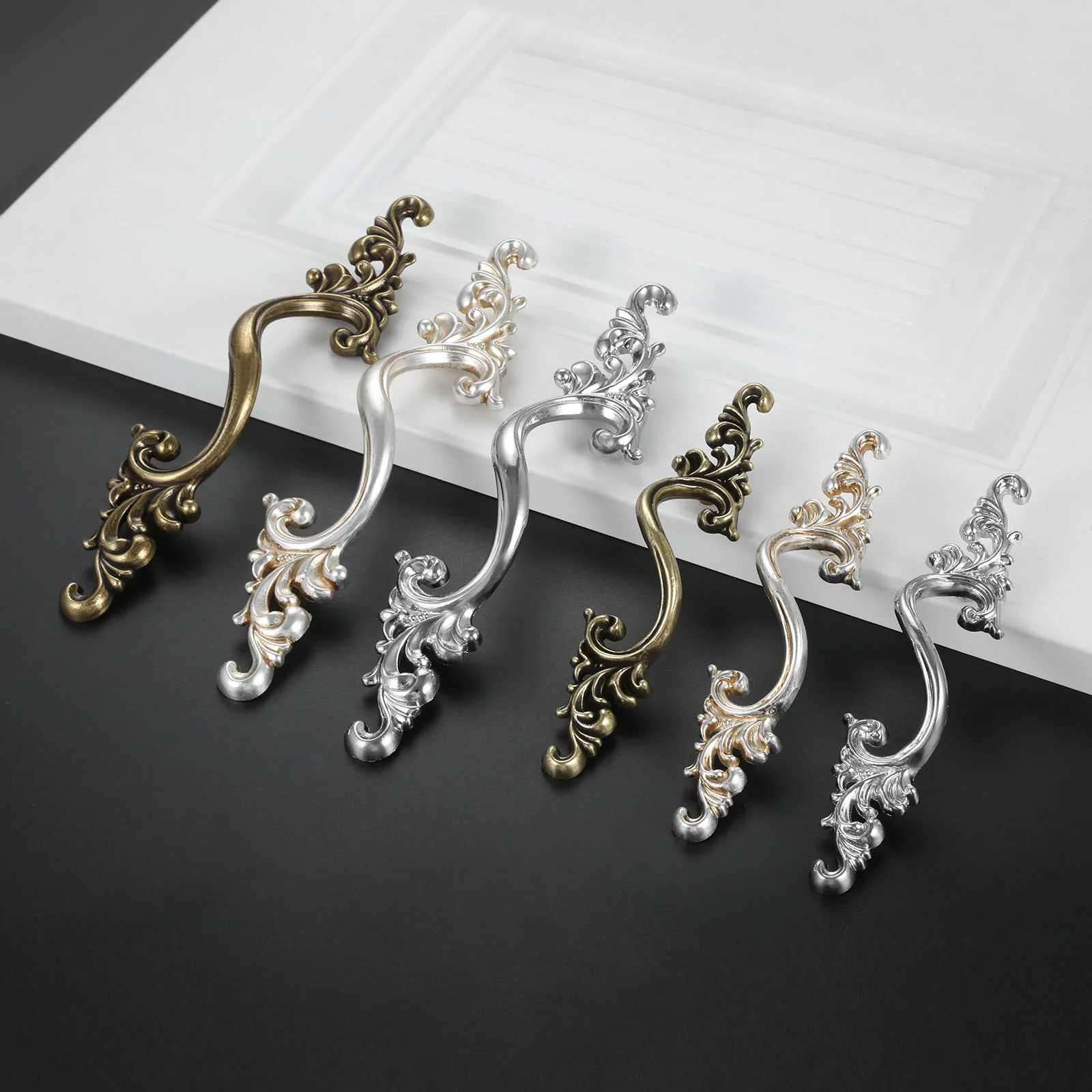 Zinc Alloy Kitchen Cabinets Door Pulls 64MM/96MM Antique Furniture Hardware Handle Drawer Wardrobe Cupboard Handle Dresser Knob