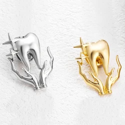 Dentisit Tooth Brooch Medical Dental Health Oral Care Pins Popular Jewelry Coat Lapel Badge for Dentists Doctor Nurse Gifts