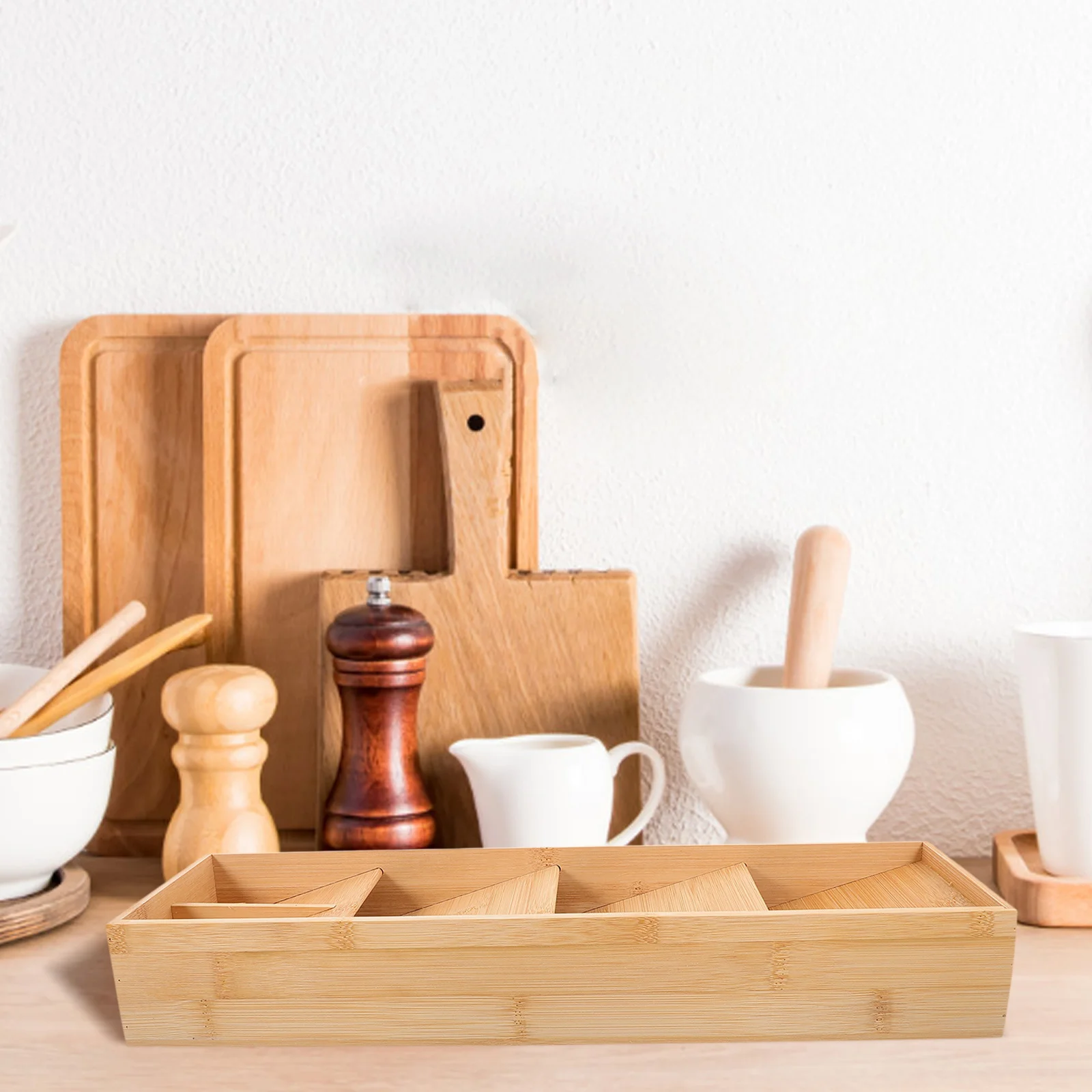 

Wood Silverware Drawer Organizer 4 Slots Solid Material Utensil Holder for Kitchen Drawers Cutlery Spoons Forks Elegant