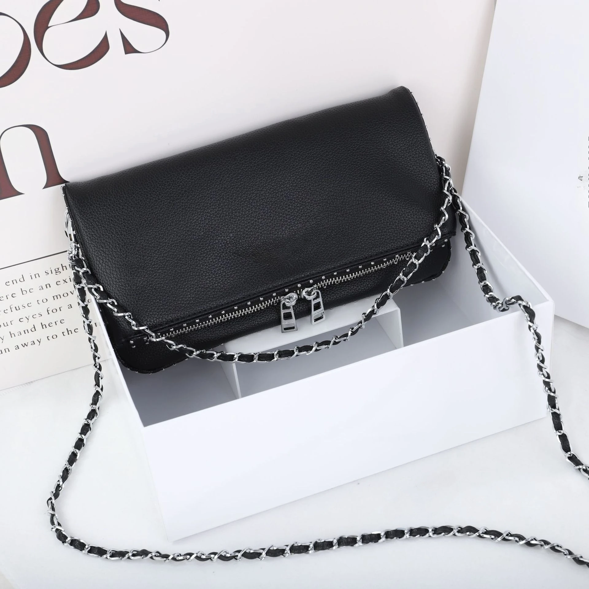 2025年ファッション高級デザインバッグ クロスボディ レディースバッグ 2025年新作 レディース ウィングバッグ クラシックブラック シングルショルダー エンベロープバッグ ザディゲントバッグ