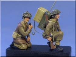 1/35 Scale Resin Figure Model Kit modeling British Army Infantry Radio Teamgk Scene Layout Unassembled and Unpainted DIY Toys