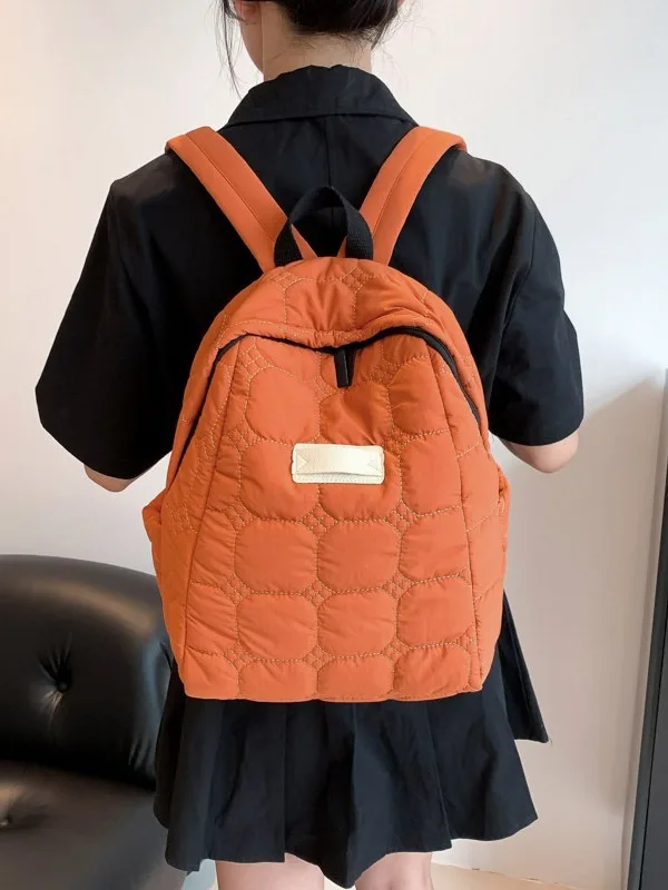 Winter New Fluffy Backpack Quilted Backpack Lightweight Cotton Padded Knapsack 2023 Zipper Closure Fashion Bagpack Unisex