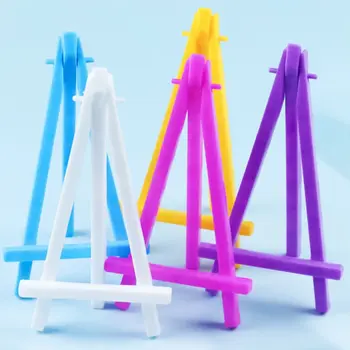 5 adet renkli Mini plastik ekran şövale çok fonksiyonlu katlanabilir çizim Tripod sanatçı DIY masa dekorasyon el sanatları