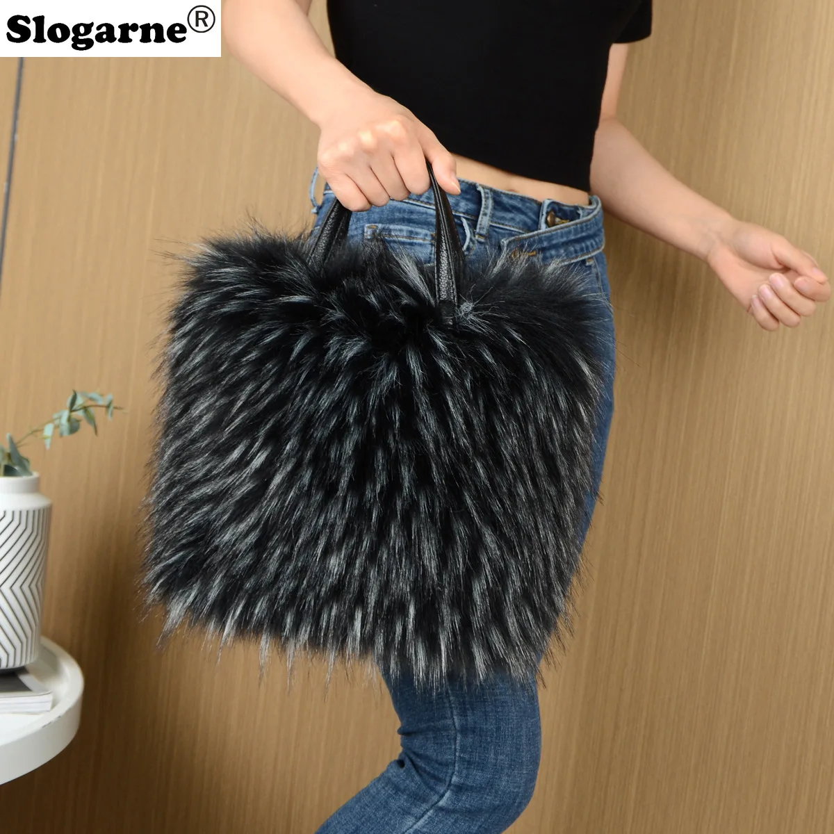 Luxury Design Women\'s Faux Fur Handbag Winter Soft and Fluffy Large Capacity Tote Bag High Quality Pu Splicing Shopper Purses