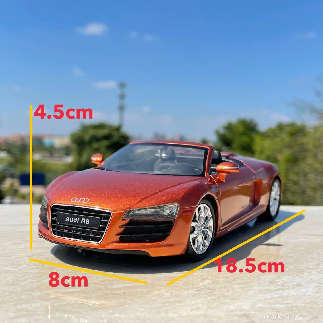 New arrival red special die cast metal 1:24 German luxury R8 roadster furniture display collection model toys for children