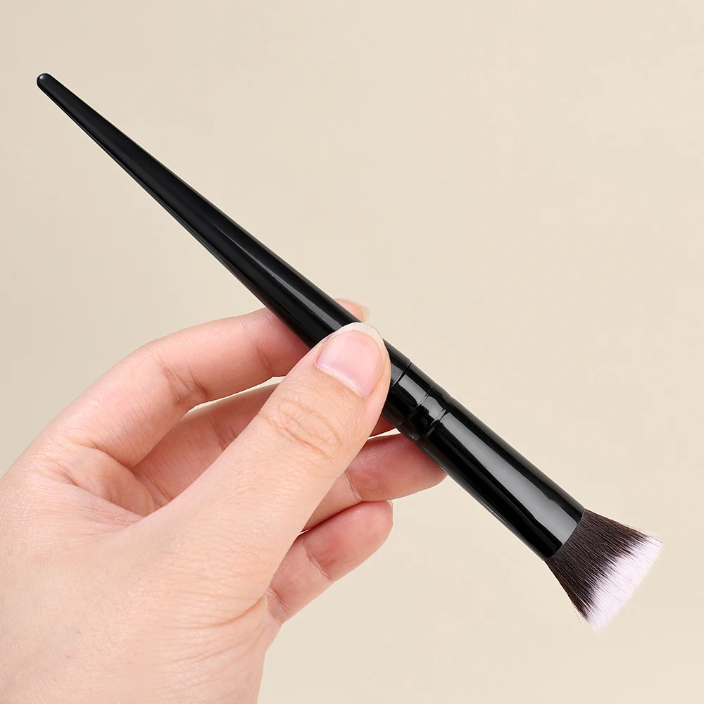 Double-sided Slope Foundation Brush Portable Face Concealer Makeup Brush Natural Seamless Cover Dark Circle Makeup Beauty Tool