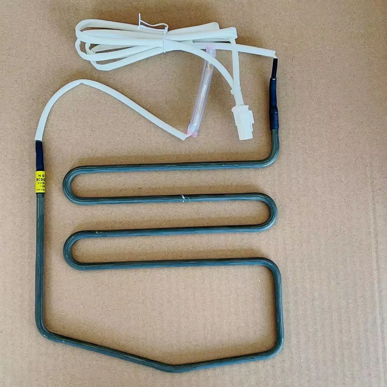 New and applicable Jinghong refrigerator heating tube defrosting heater heating wire accessories 530 535 531