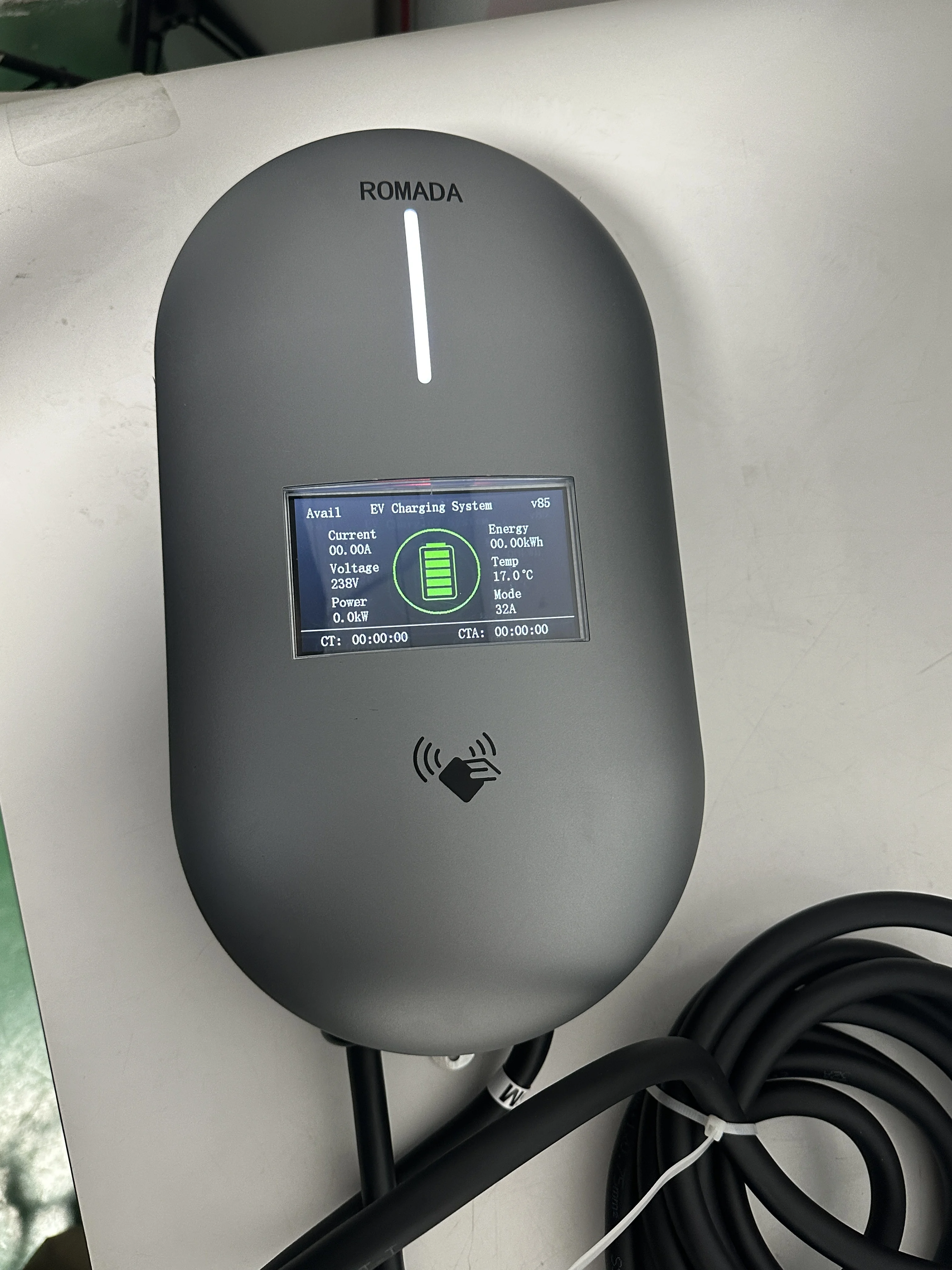 สถานีชาร์จรถยนต์ไฟฟ้า ROMADA 32A เครื่องชาร์จรถยนต์ไฟฟ้า EVSE แบบติดผนัง 7KW สาย Type2 IEC62196 ควบคุมผ่านแอป Bluetooth ﻿