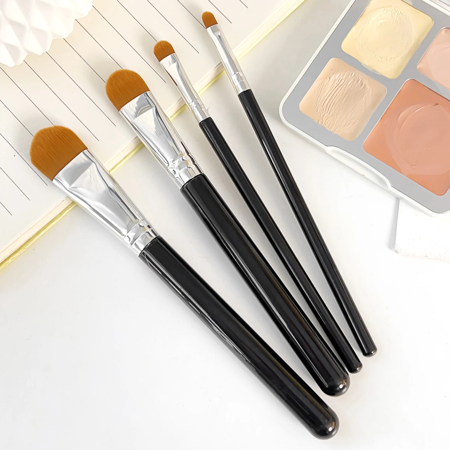 12pcs Set XS/S/M/L Professional Concealer Eye Shadow Brush Soft Fibers Brushes Ultra-thin Liquid Foundation Cream Makeup Tools