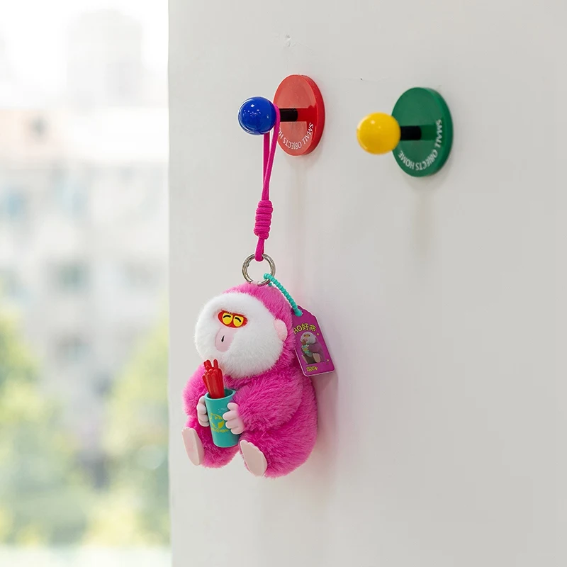 

Креативная виниловая плюшевая обезьянка с белым лицом, обезьяна, счастливая игрушка, кулон, брелок, украшение для рабочего стола, подарок на день рождения для друзей