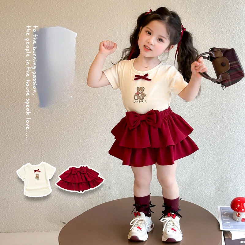 

Girls' Cartoon Cake Dress Set Summer New Girls' Bow Short Sleeve Bear Print Top + Skirt Two-piece Set Girls Clothes