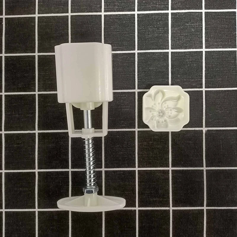 Stampi Mooncake Accessori per cottura in materiale plastico a pressione manuale con 4 timbri
