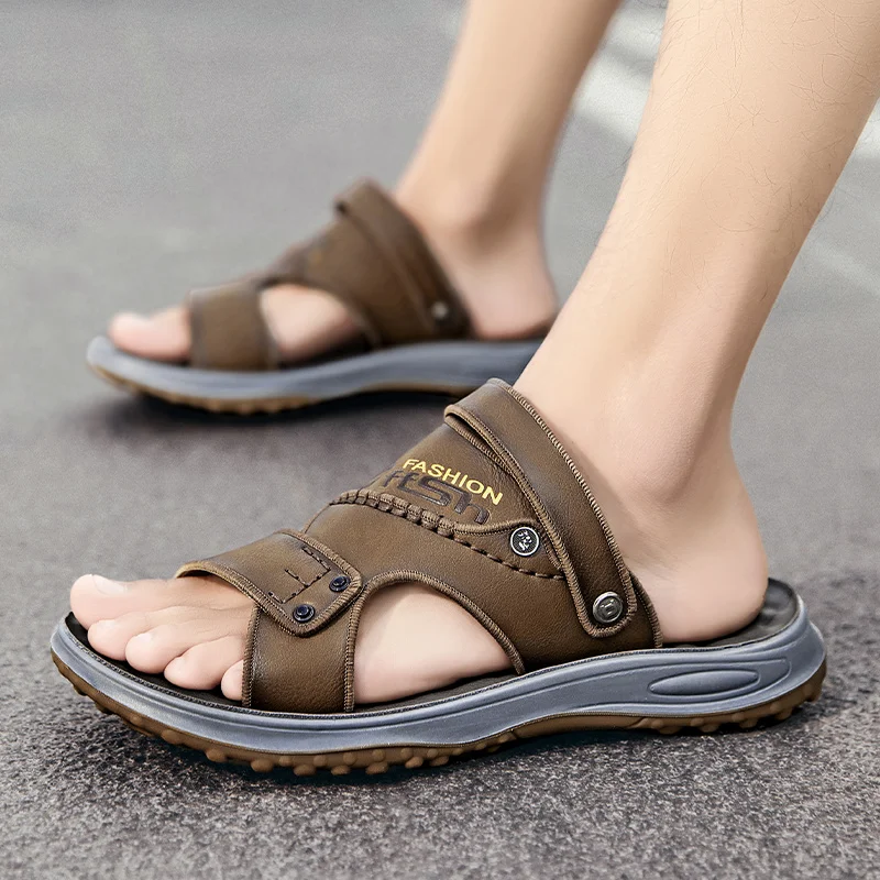 

Men's Sandals outdoor fashion Wholesale Summer Soft soled Anti slip Beach Shoes Men's New flip-flops Casual Outwear Sandals