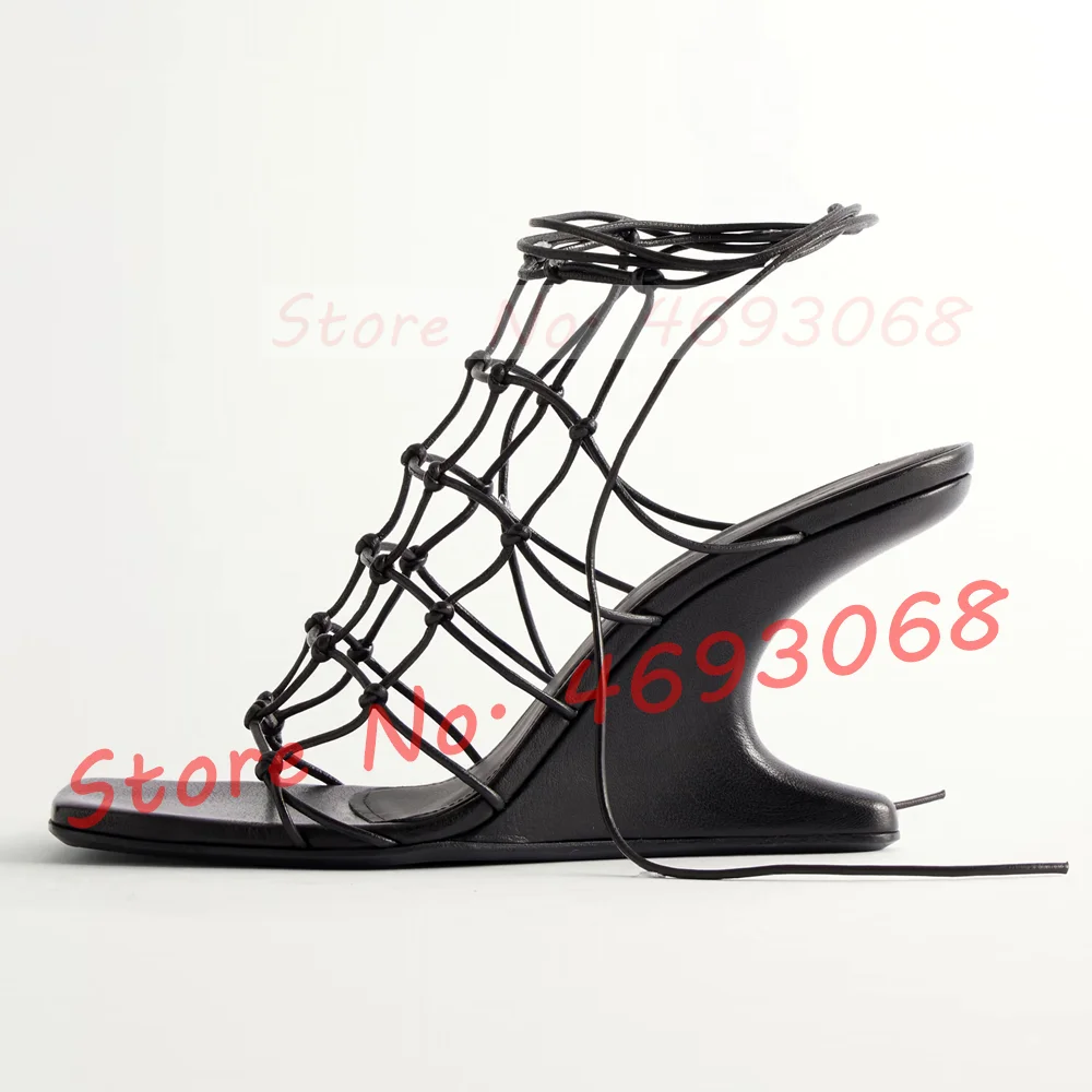 Sandales noires à talon courbé en maille nouée pour femme, sexy, à lacets croisés, avec empeigne ajourée, tendance, à bout carré
