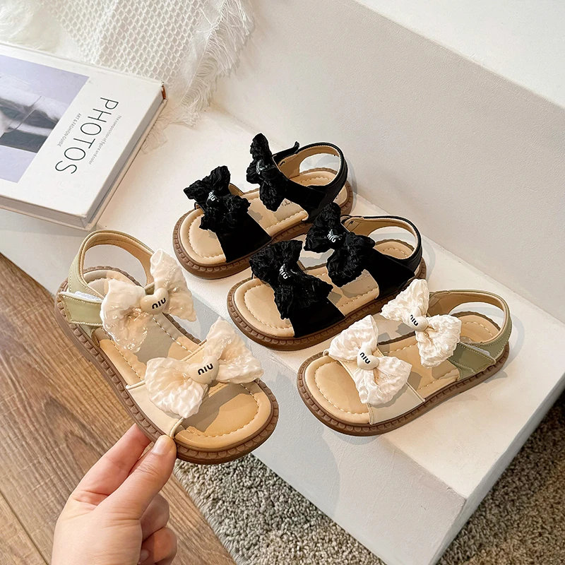 Size 26-36 Girls Princess Sandals 2024 Summer Fashion Heart Bow Open Toed Soft Sole Anti Slip Kids Shoes Childrens Beach Shoes