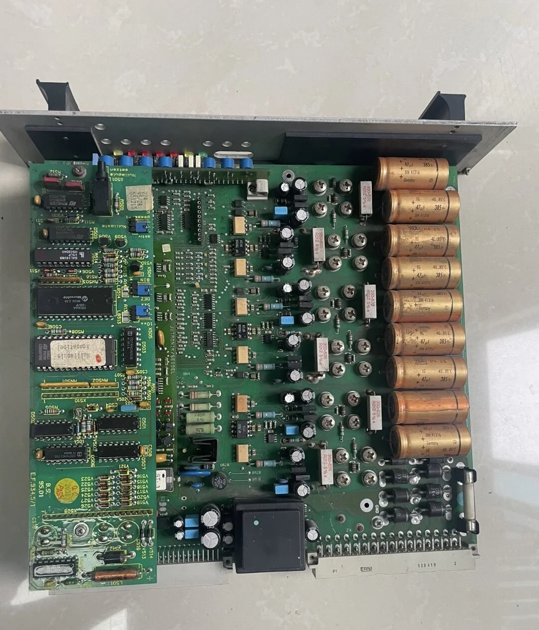 متوفر محرك الأقراص DKR E 2201 بحالة جيدة #4