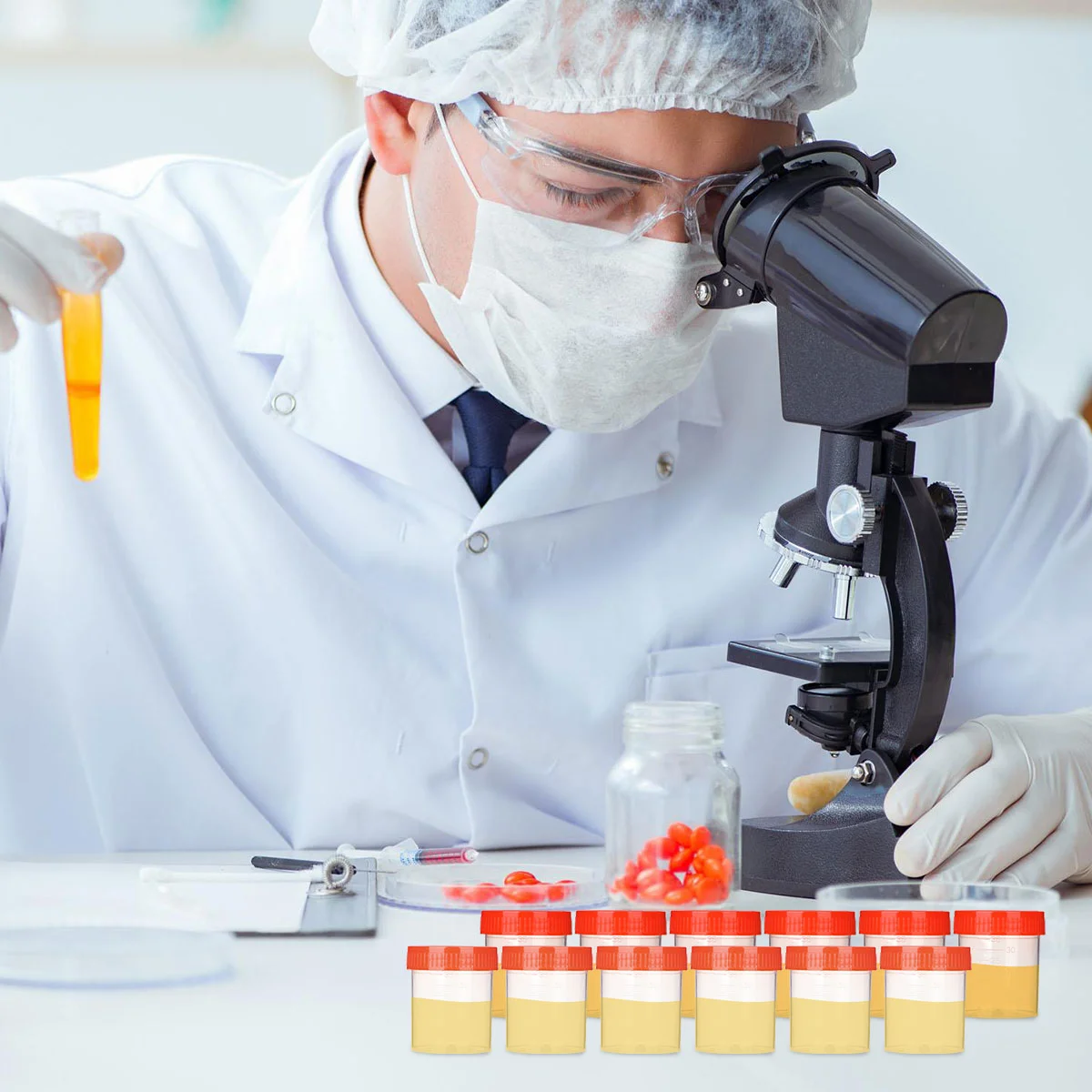 

50 Pcs/1 Pack 40ml Plastic Specimen Sampling Cup Practical Urine Sealed Container with Spiral Cover for Laboratory Use (Random C