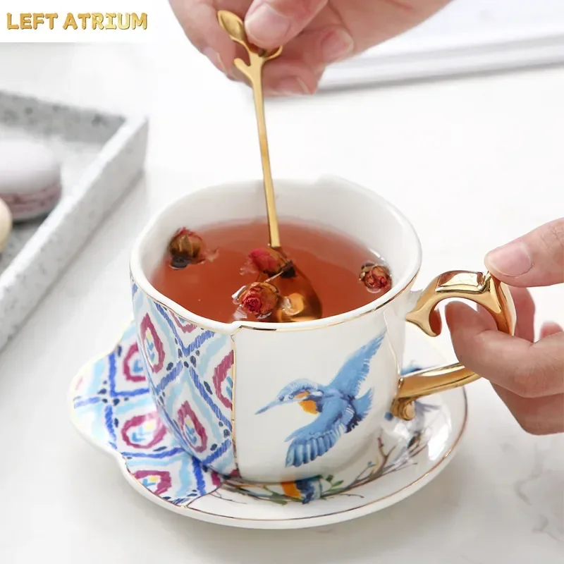 250ml Luxury Ceramic Mug Saucer Retro Afternoon Tea Coffee Cup Saucer Sets Couple Cup Set Home Creative Drinkware New Home Gift