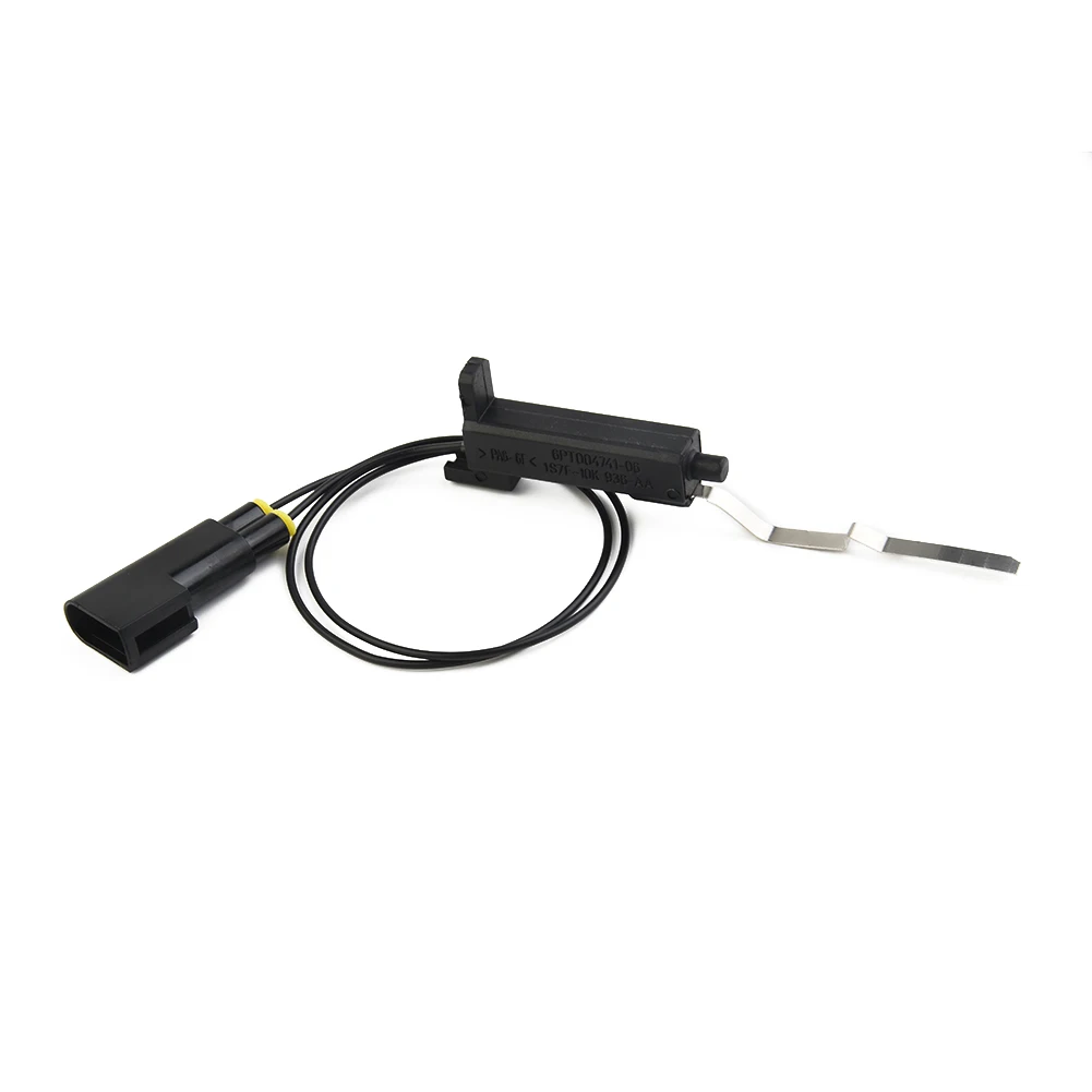 

Автомобильный датчик температуры, черный и серый, подходит для Fiesta 1995-2016, внешний воздух, пластик и металл 1S7F-10K936-AA для Mondeo