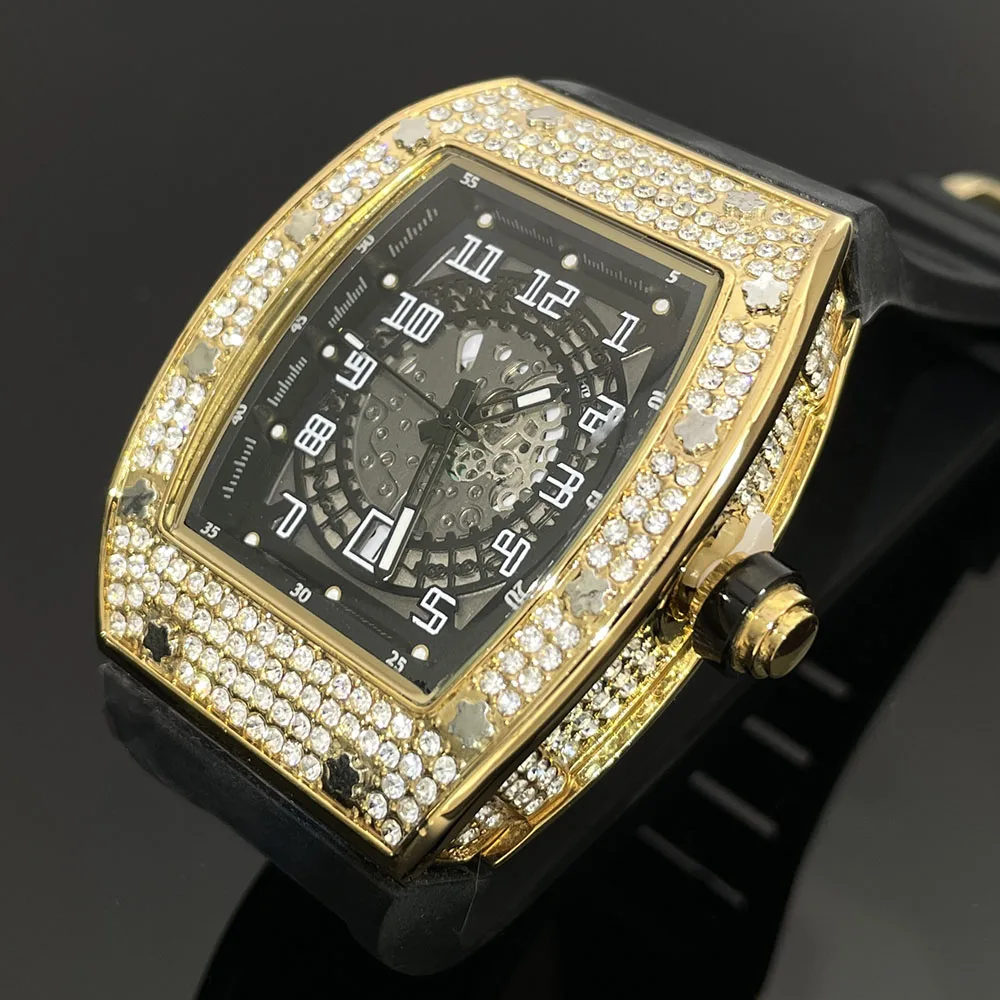 Hot Sell Fashion Tonneau Watch For Men Casual Silicone Strap Gold Quartz Wristwatch Hip Hop Iced Diamond Bling Watches Man Reloj