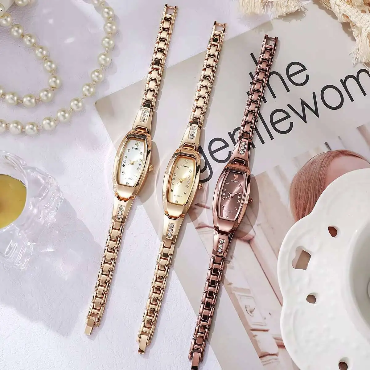 Relojes elegantes para Mujer, Reloj de pulsera de cuarzo con esfera ovalada y diamantes de imitación de lujo para Mujer (sin caja)