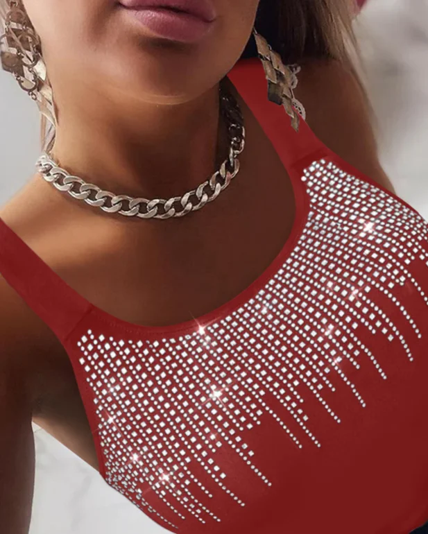 Schmal geschnittenes Tanktop mit Strass – ärmellose Bluse mit hohem Stretchanteil und Rundhalsausschnitt, einfarbiges, nicht rückenfreies Oberteil, geeignet für den Frühling – Detail 6
