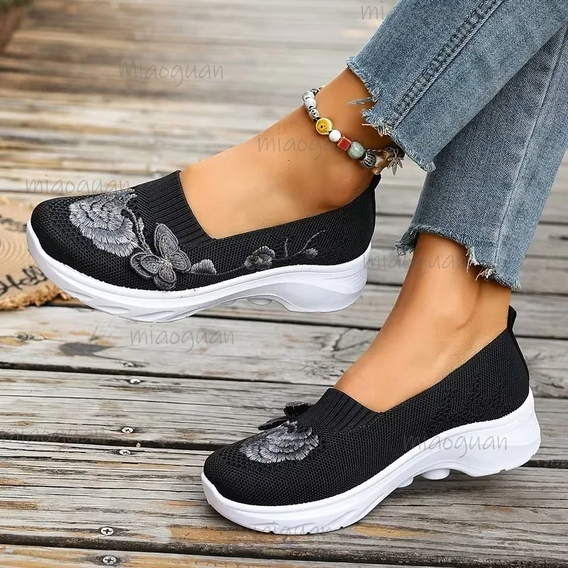2026 Spring Floral Embroidered Slip-On Walking Shoes for Woman Breathable Mesh Knit Casual Sneakers Comfortable Loafers Size 42 view 2