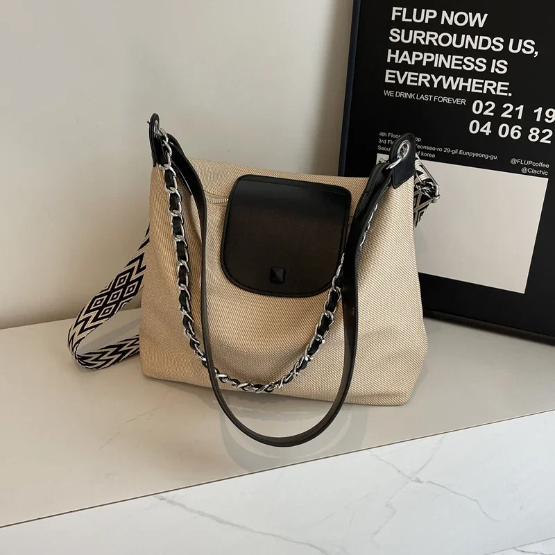 High End Crossbody Bag for Women 2024 Autumn and Winter New Artistic Tote Bag Large Capacity Contrasting Color Shoulder Bag