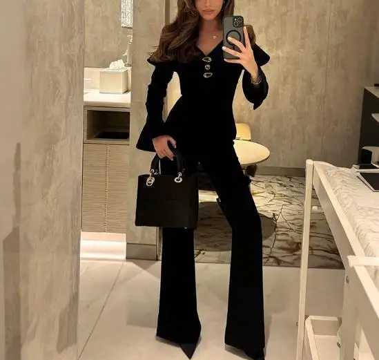 2025 가을 겨울 신상 레트로 블랙 섹시 브이넥 슬림핏 탑 우아한 분위기, 허리 조임 플레어 팬츠
