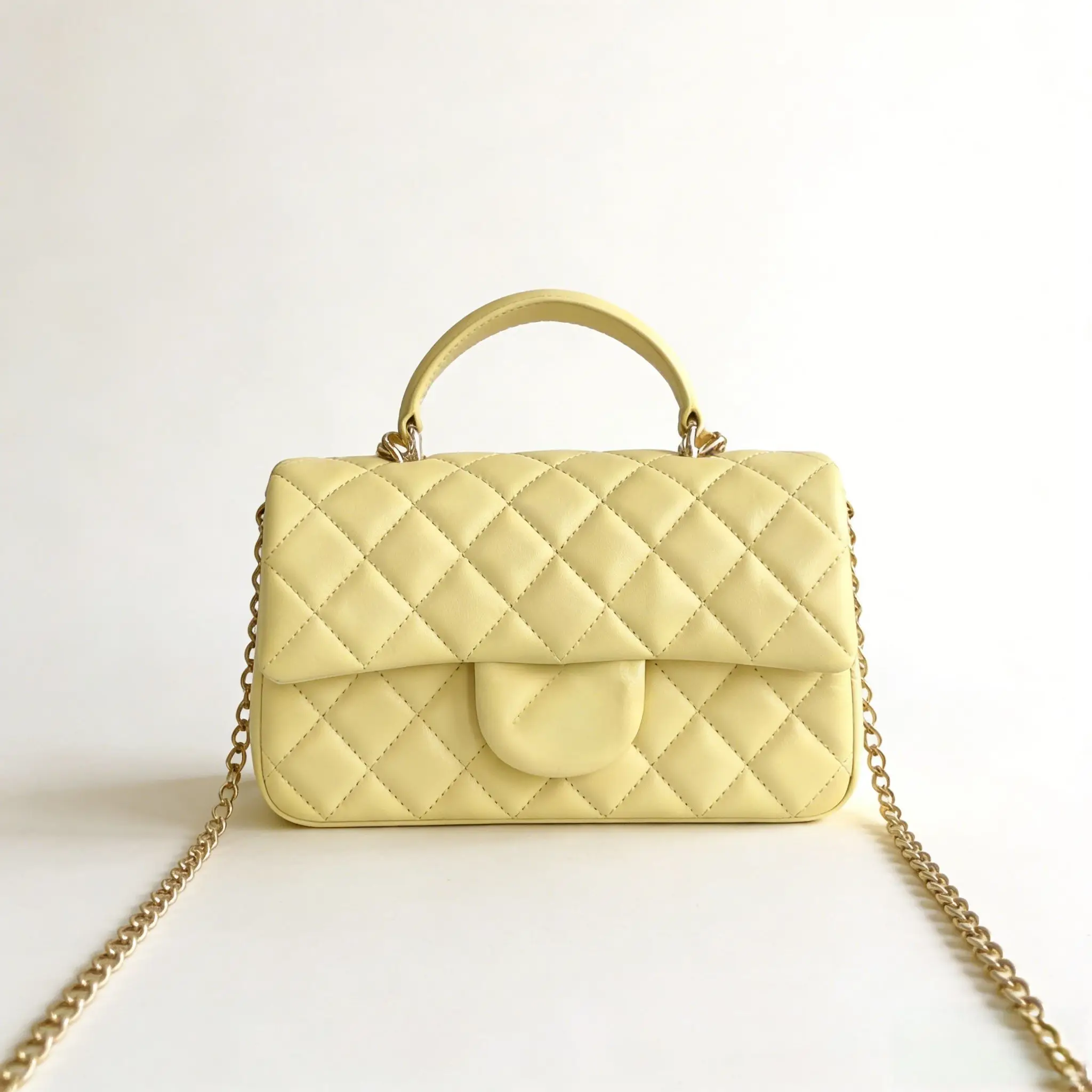 

Luxury quilted flap crossbody bag for women, yellow diamond pattern shoulder bag