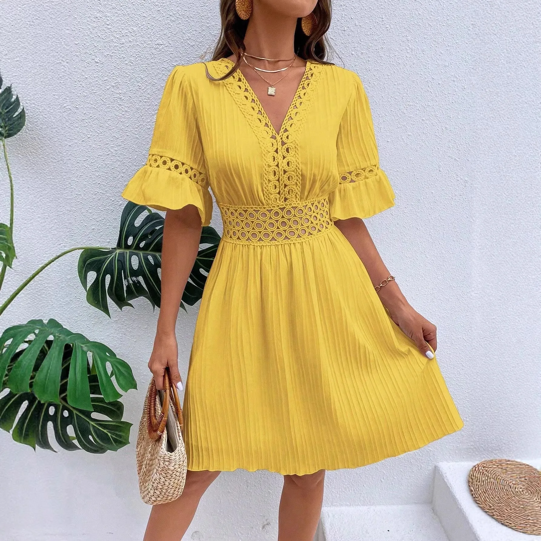 

2026 European And American Amazon Cross-Border Women's Clothing Summer New Style Spliced Lace Fashion V-Neck Waist-Cinching