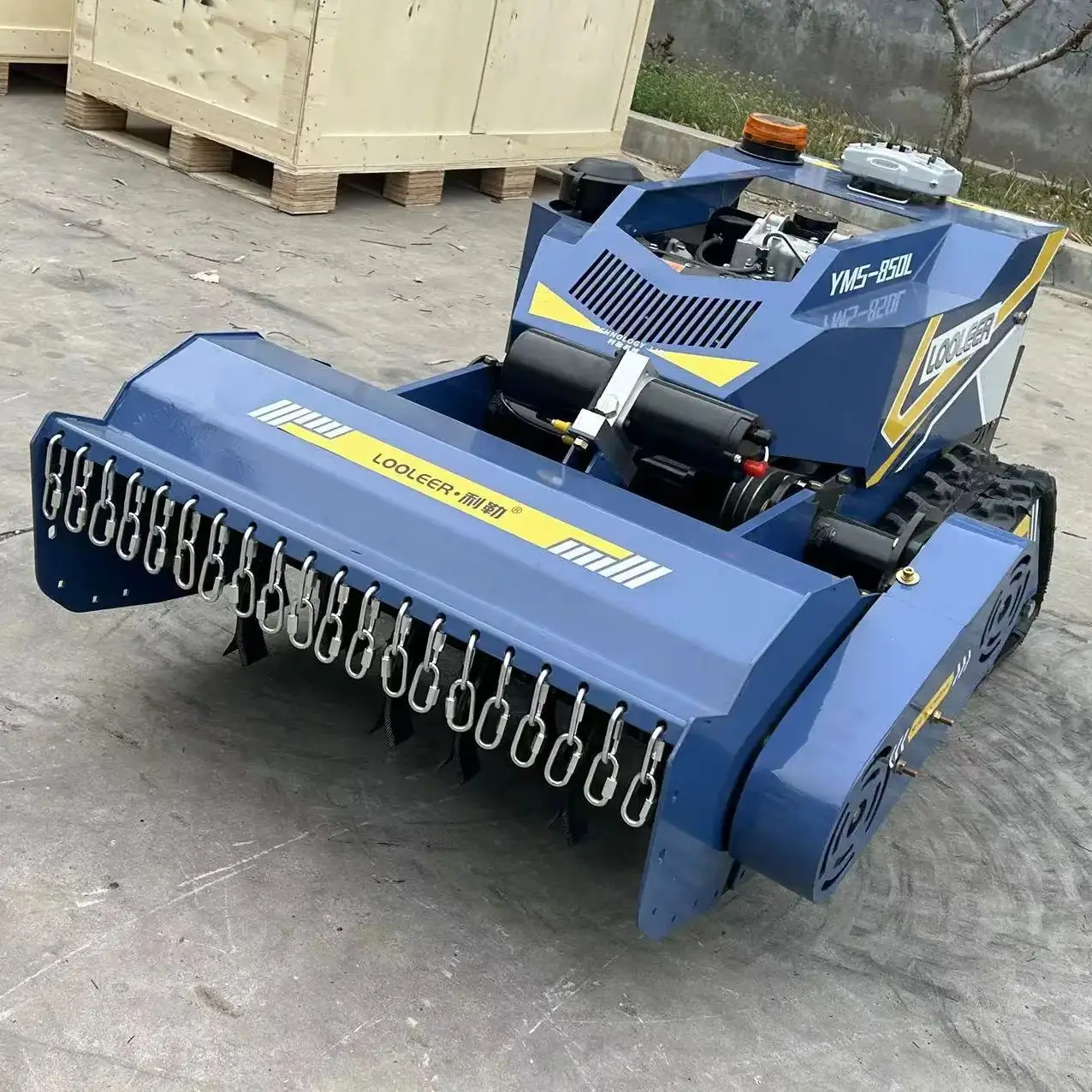 Diesel Engine Grass Cutting Machine High Power Remote Control Hydraulic Lift Lawn Mower Customized