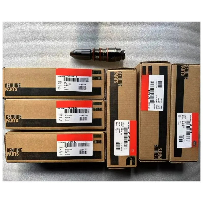 

High Quality Die sel Engine Parts Injector 3018834 Fuel Injector