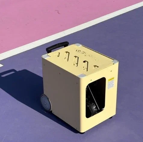 Tennis service trainer, a variety of combinations to serve, high pressure volley, light carry