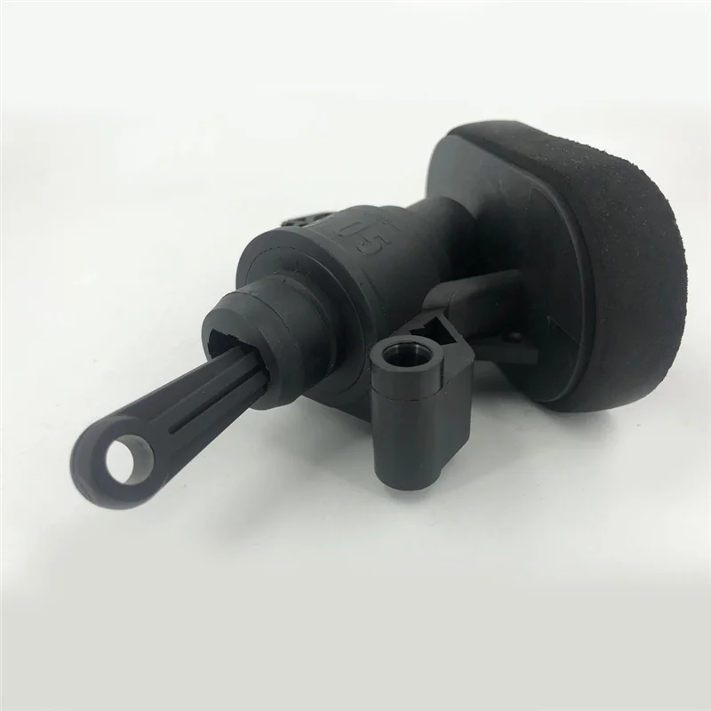 

A66P-1514344 D65141990A Car Clutch Master Cylinder Accessories Components Parts For Ford Fiesta 2009-2018 Mazda 2 2008-2010