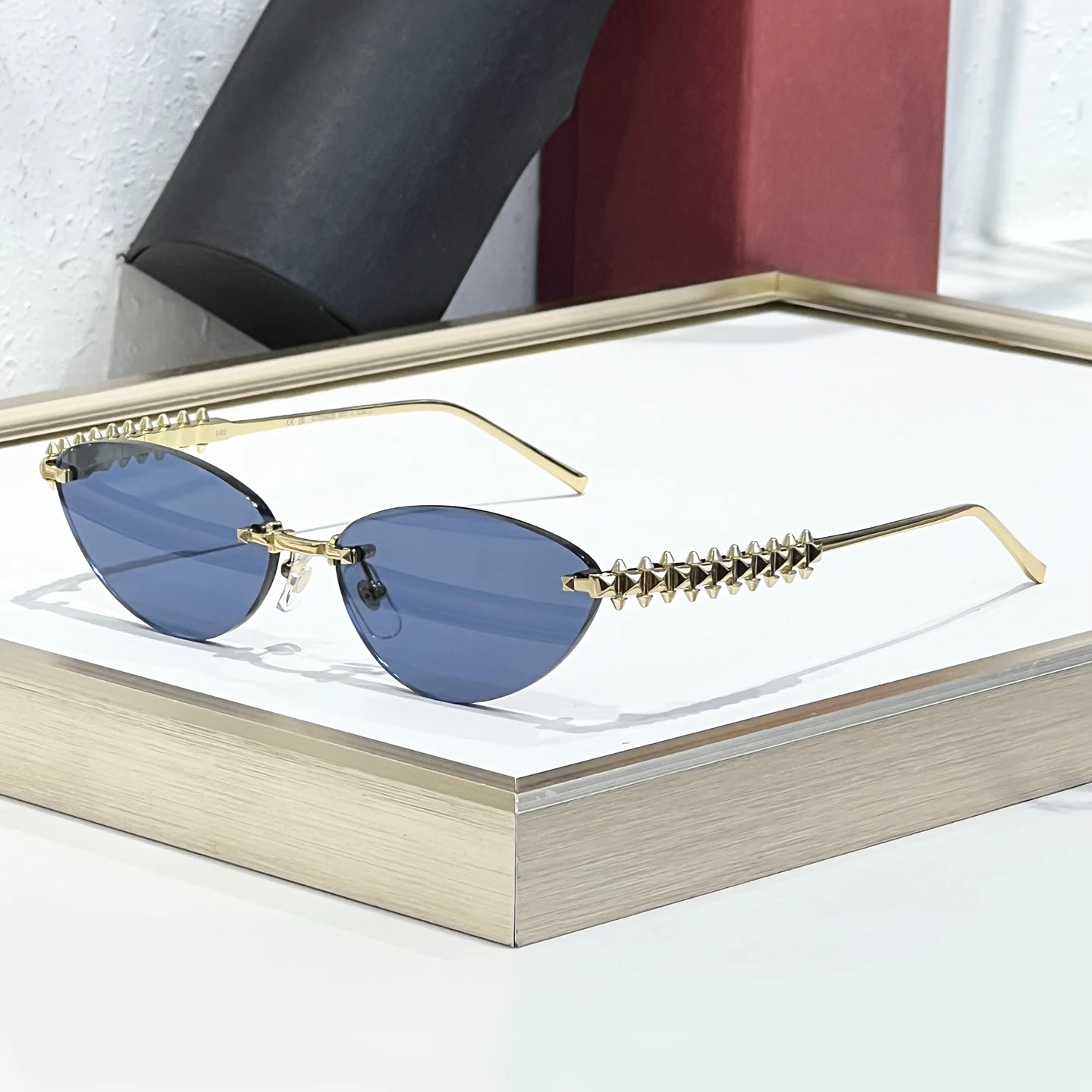 مصمم عرض الأزياء برشام معدني نمط Ct0543 البيضاوي عطلة فرملس مثير النساء النظارات الشمسية في الهواء الطلق القيادة الرجال النظارات الشمسية