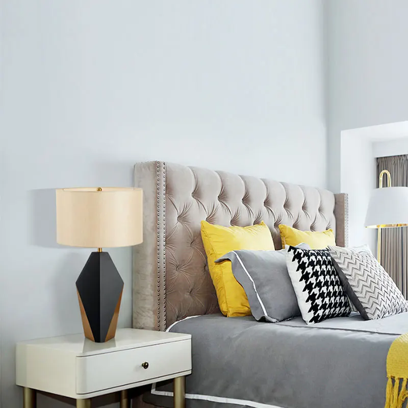 Nordic Bedroom Bedside Lamp Postmodern Polygonal Metal Creative Simple Modern Living Room Study Decorative Table Lamp image 4