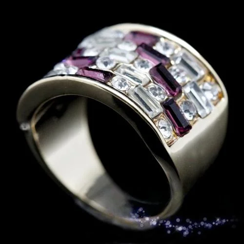 

Exaggerated Wide Purple Crystal Diamond Embedded Ring for Women Faionable Retro Punk Sle Finger Ring Korean Trendy Jewelry