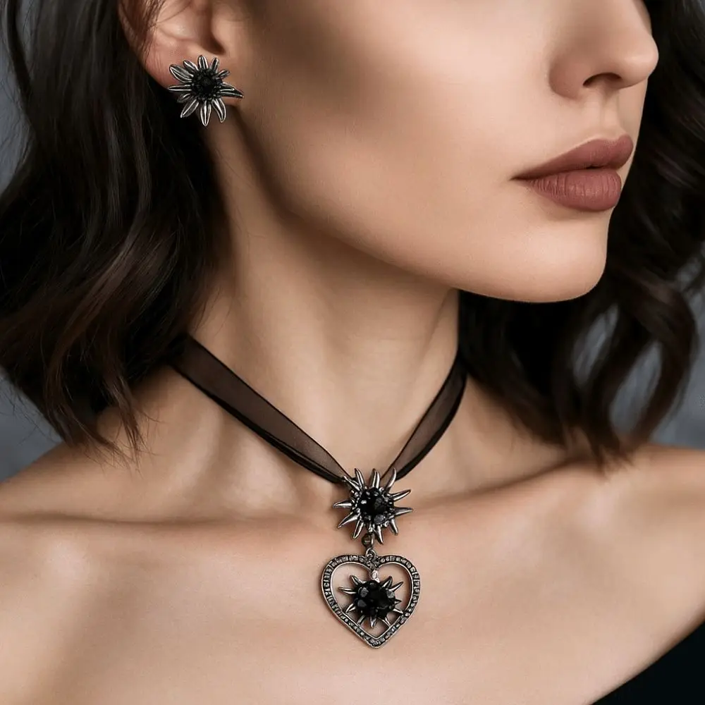 زهرة سوداء تذكارية سوداء إديلويس جوفاء النقش حبل سلسلة القلب قلادة الأورجانزا الشريط قلادة أنيقة #2
